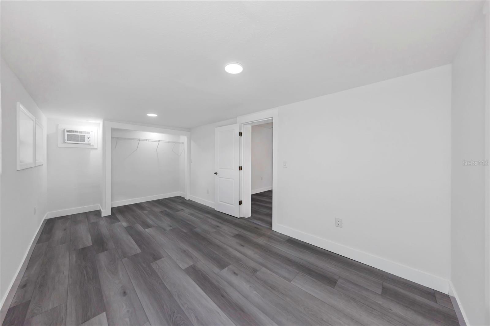 COLONIAL PARKS SUB - Residential