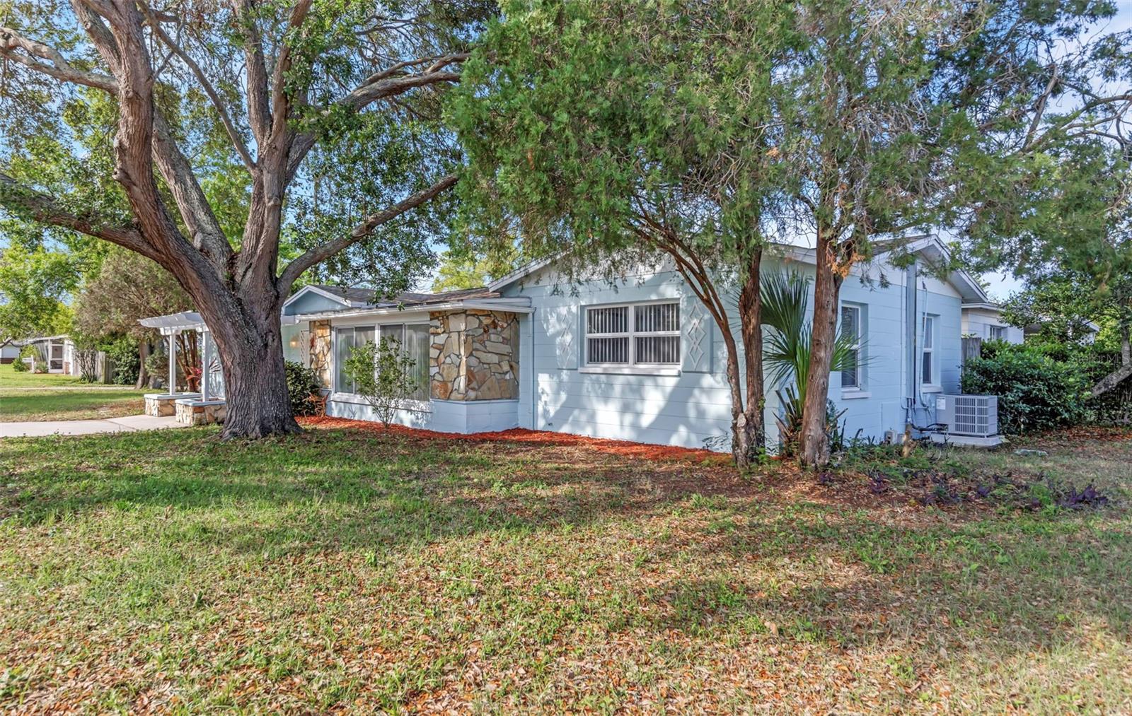 COLONIAL PARKS SUB - Residential