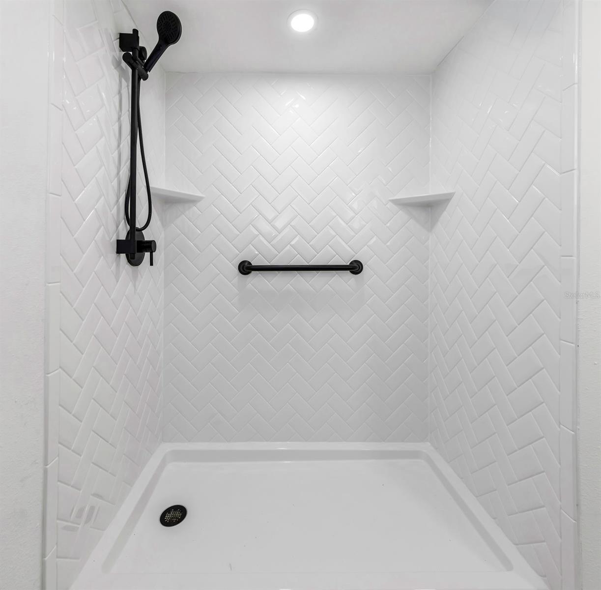 COLONIAL PARKS SUB - Residential