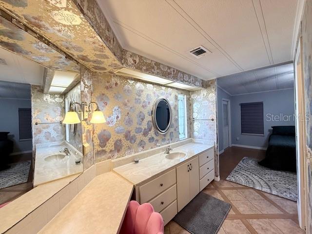 LAKESIDE HILLS ESTATES - Residential