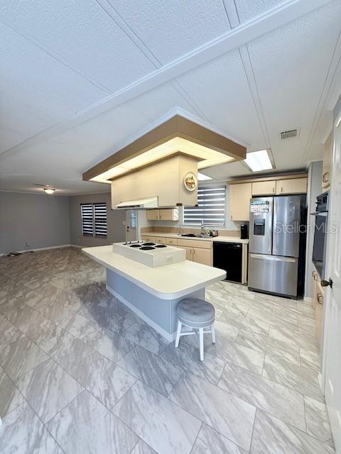 LAKESIDE HILLS ESTATES - Residential