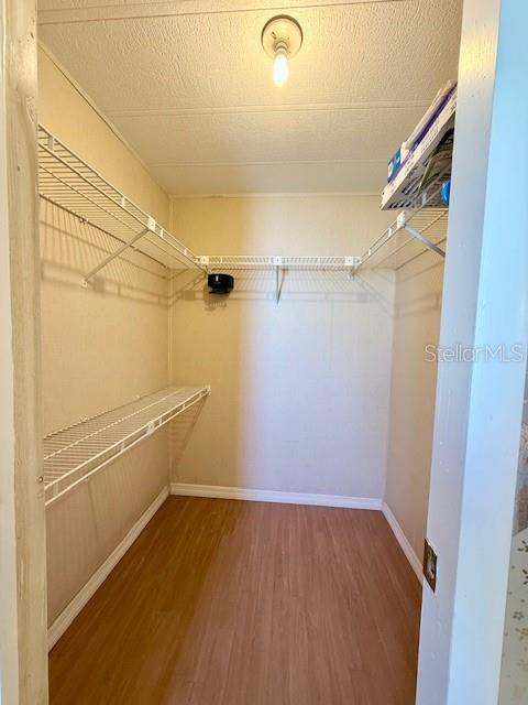 LAKESIDE HILLS ESTATES - Residential