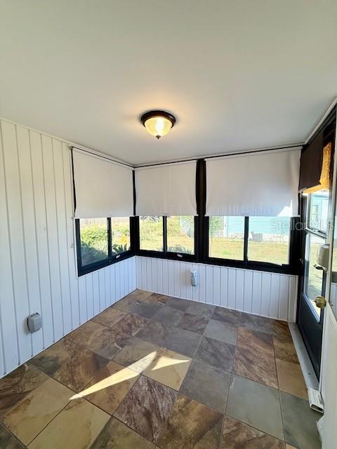 LAKESIDE HILLS ESTATES - Residential