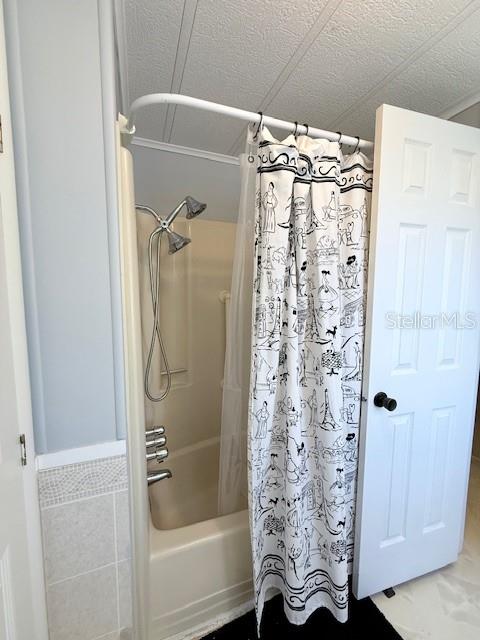 LAKESIDE HILLS ESTATES - Residential