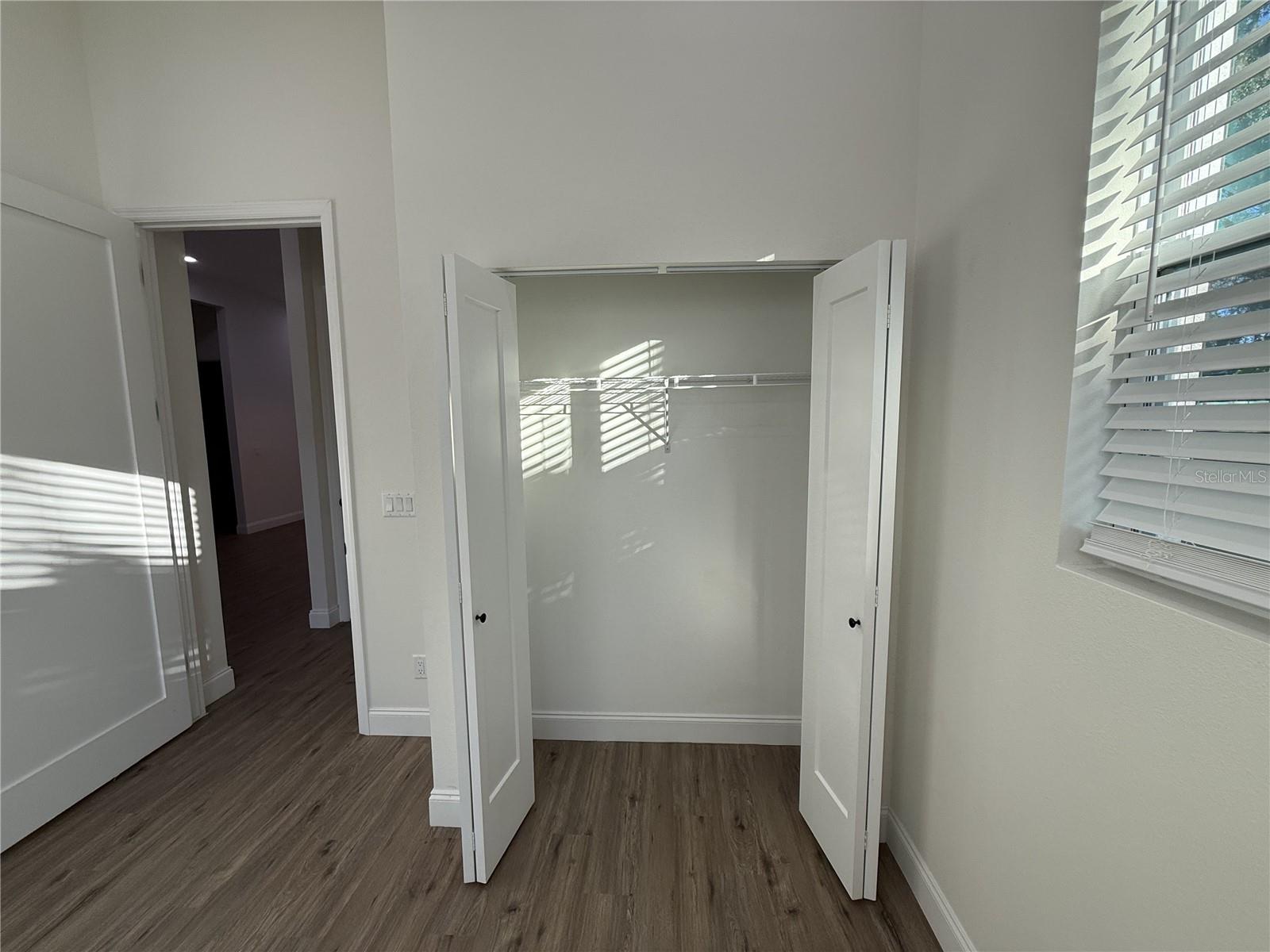 LINCOLN PARK - Residential Lease