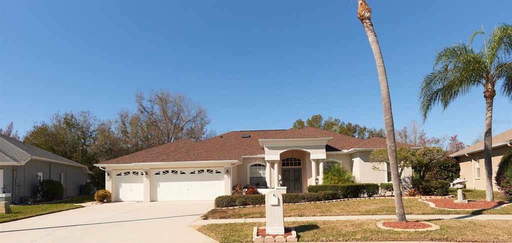 Photo of 1211 Pristine Place, Lutz, FL 33549 (MLS # TB8469112)