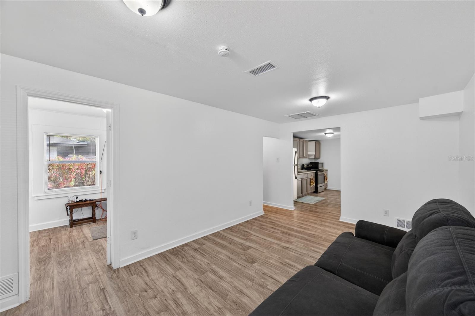 FOREST HEIGHTS REV - Residential Lease