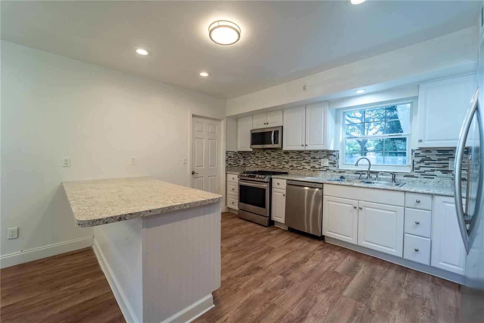 WINSTON PARK - Residential Lease