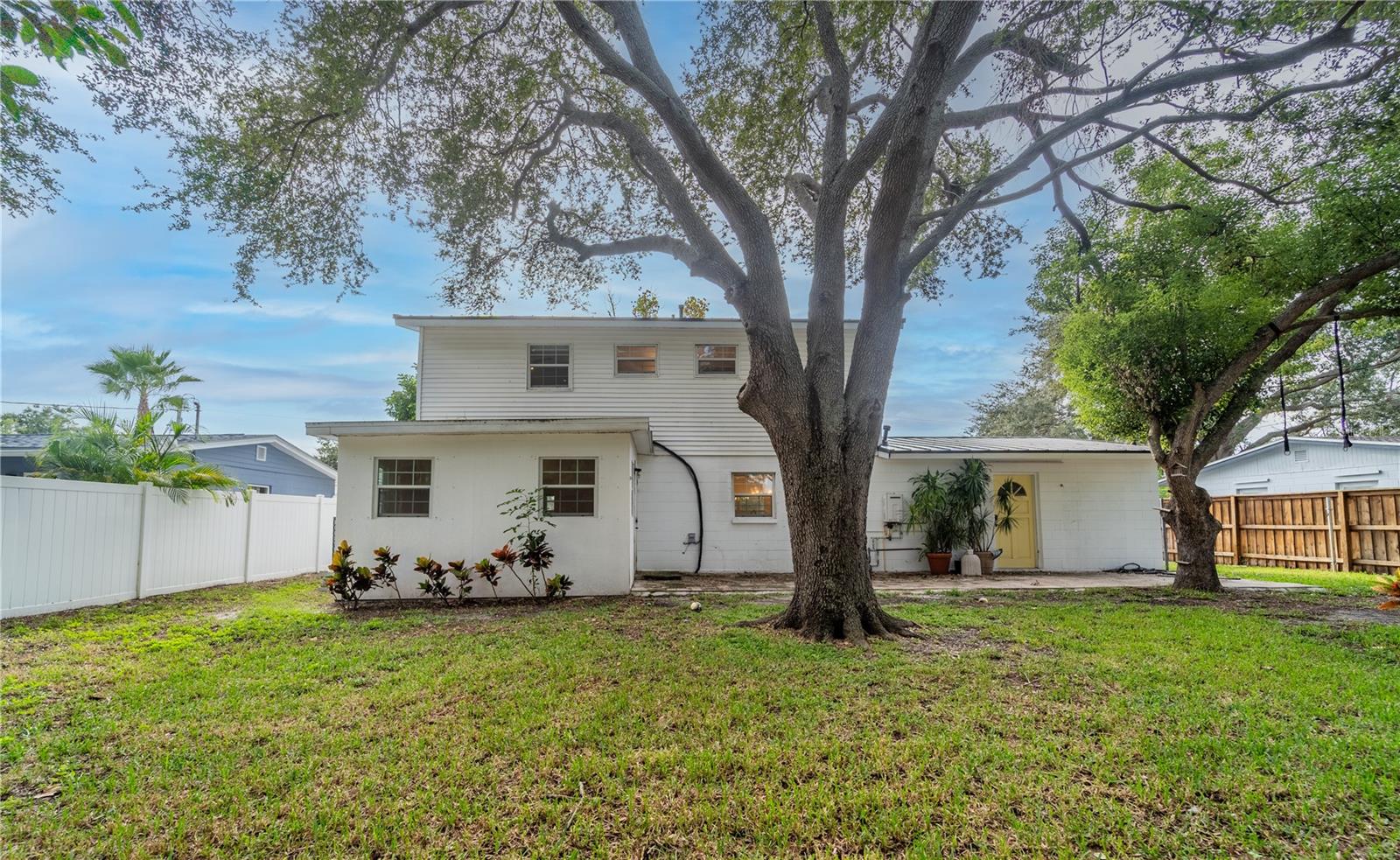 WINSTON PARK - Residential Lease