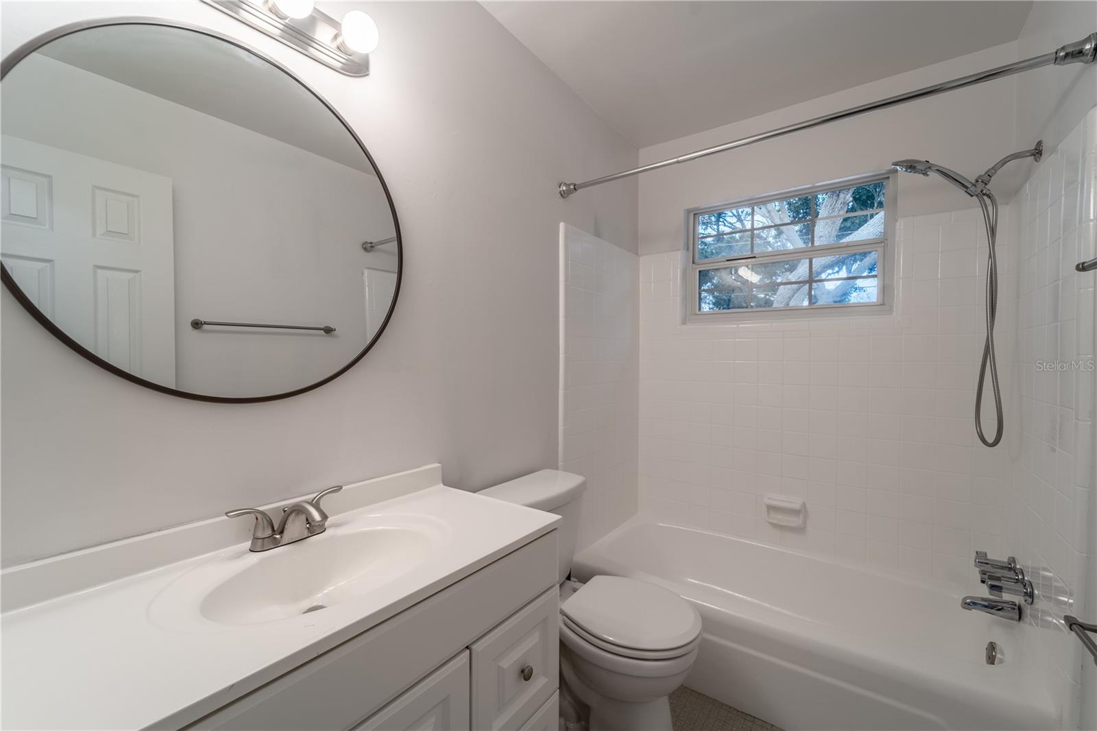 WINSTON PARK - Residential Lease