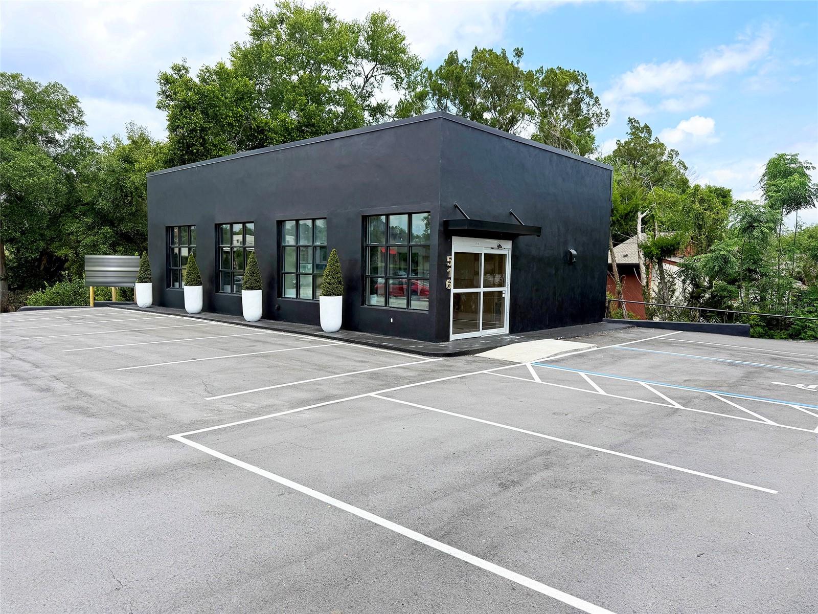 516 E HIGHWAY 50