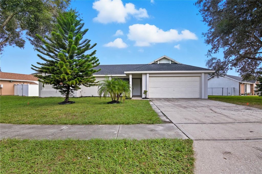 Photo of 205 Red Maple Drive, Kissimmee, FL 34743 (MLS # S5135931)