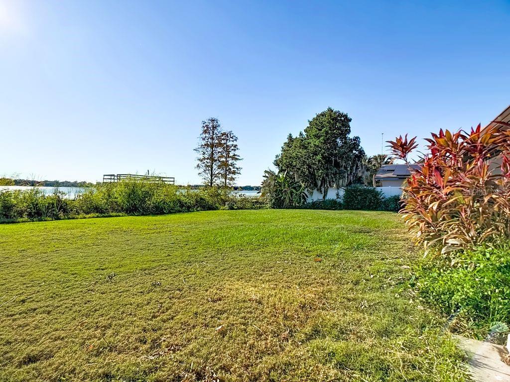 LEISURE SHORES - Residential