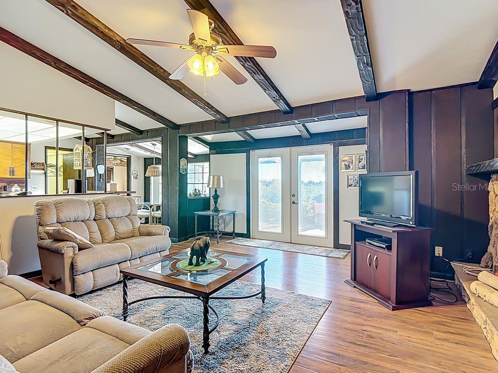 LEISURE SHORES - Residential