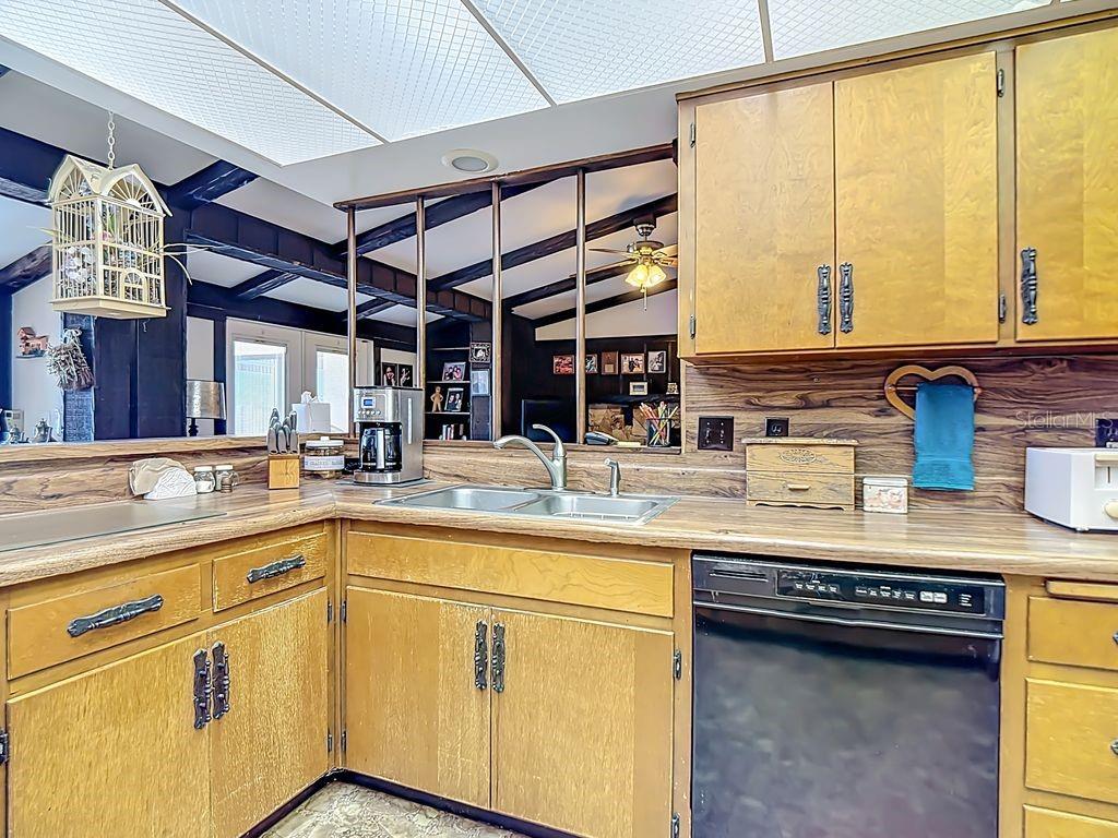 LEISURE SHORES - Residential