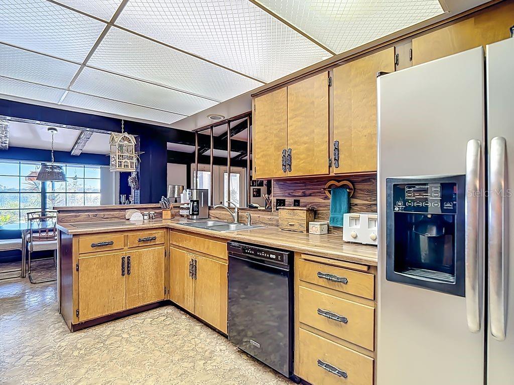 LEISURE SHORES - Residential