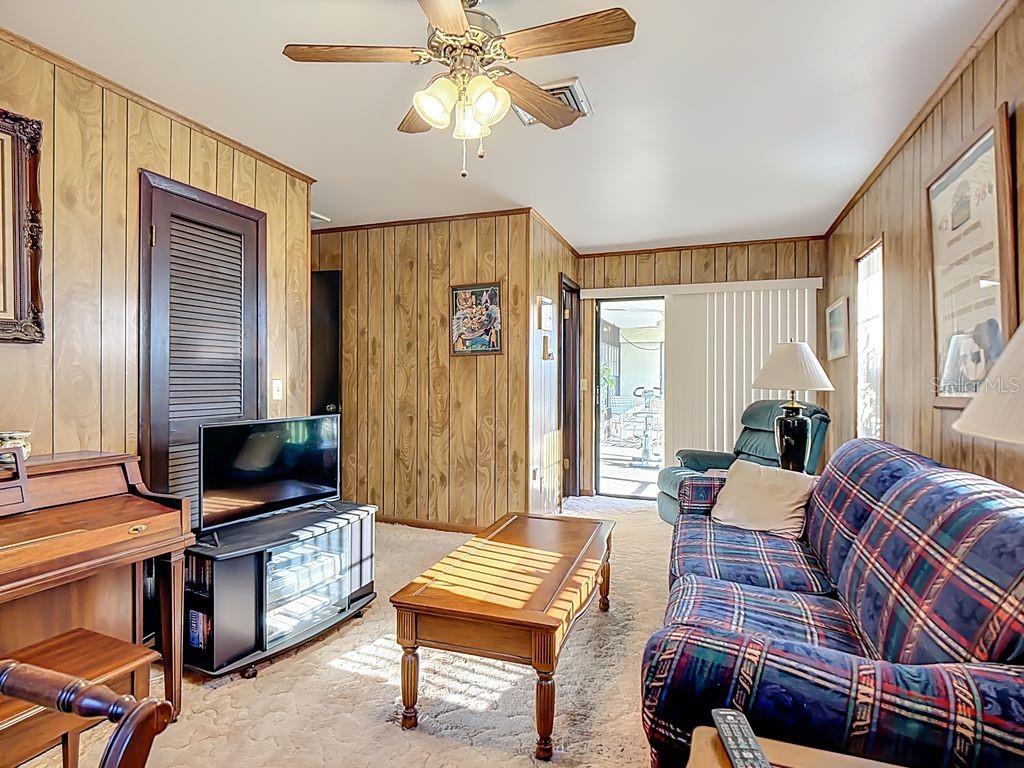 LEISURE SHORES - Residential