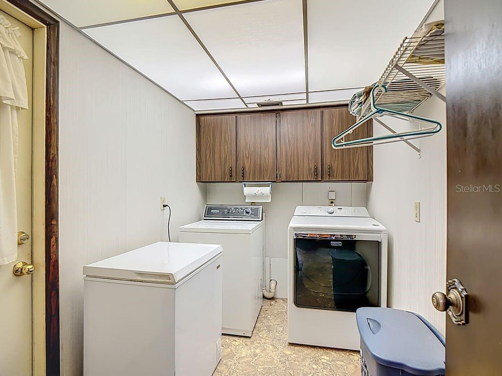 LEISURE SHORES - Residential