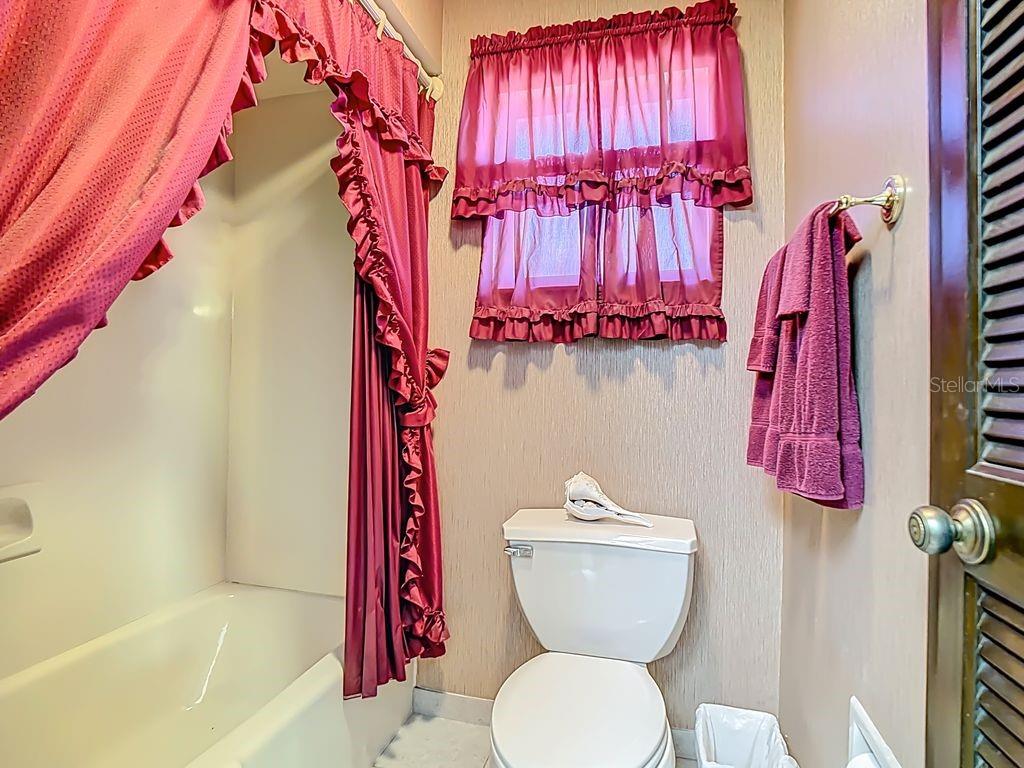 LEISURE SHORES - Residential