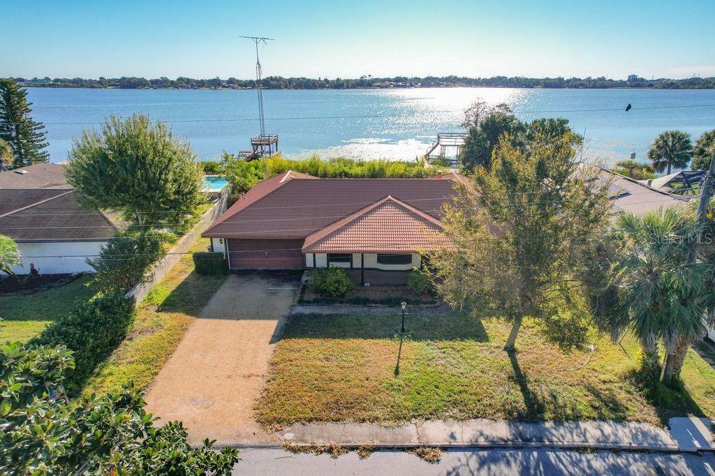 LEISURE SHORES - Residential