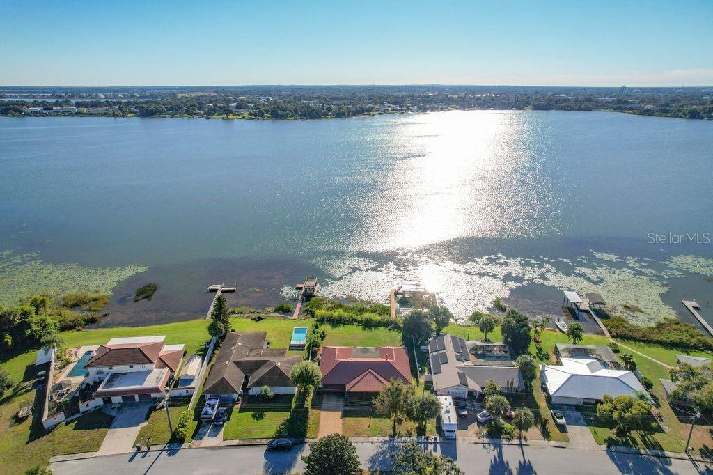 LEISURE SHORES - Residential