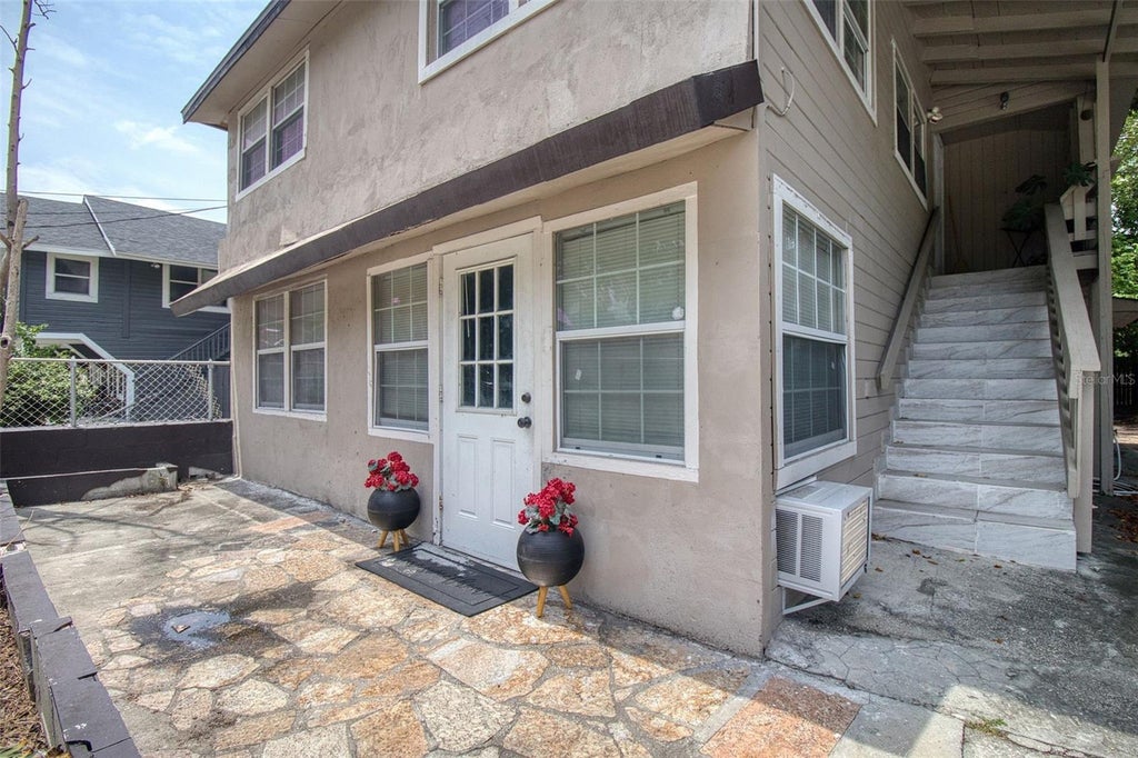 Photo of 206 E Ida Street, Tampa, FL 33603 (MLS # TB8545206)
