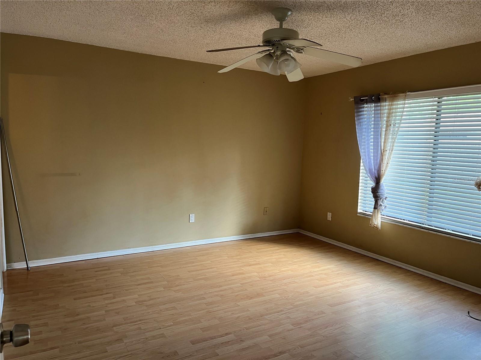 195 PINE KNOLL COURT