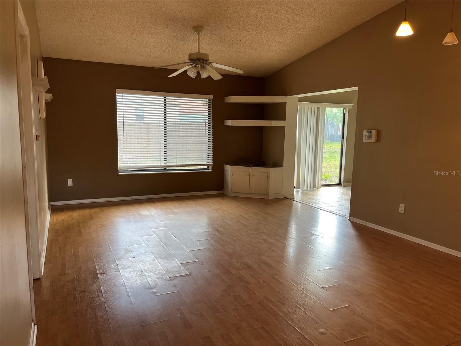 195 PINE KNOLL COURT