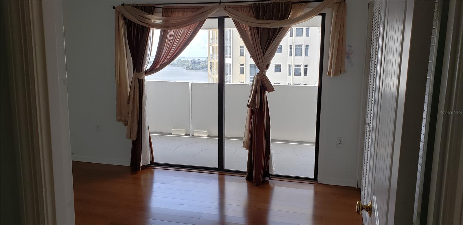 THE PINNACLE APTS A CONDO - Residential Lease