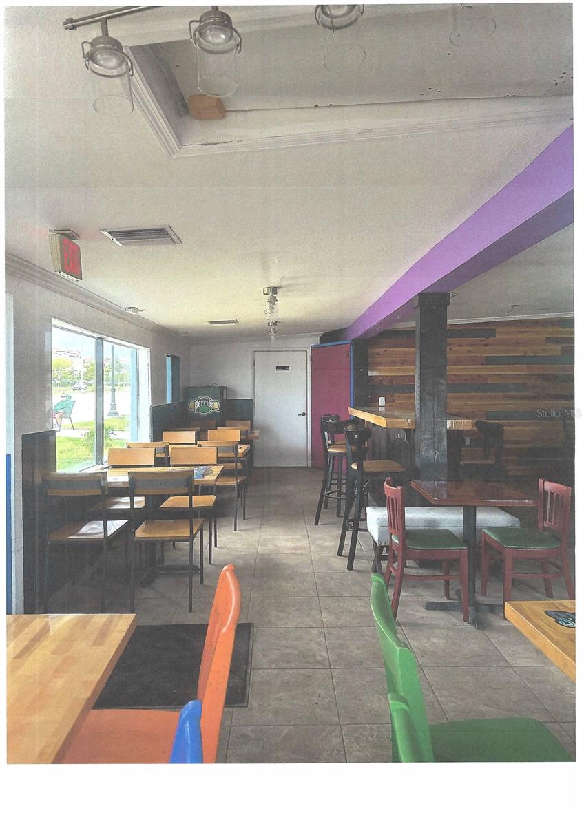 900 TAMIAMI TRAIL S