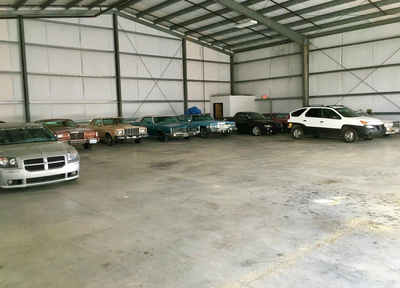 1321 APOPKA AIRPORT ROAD 77