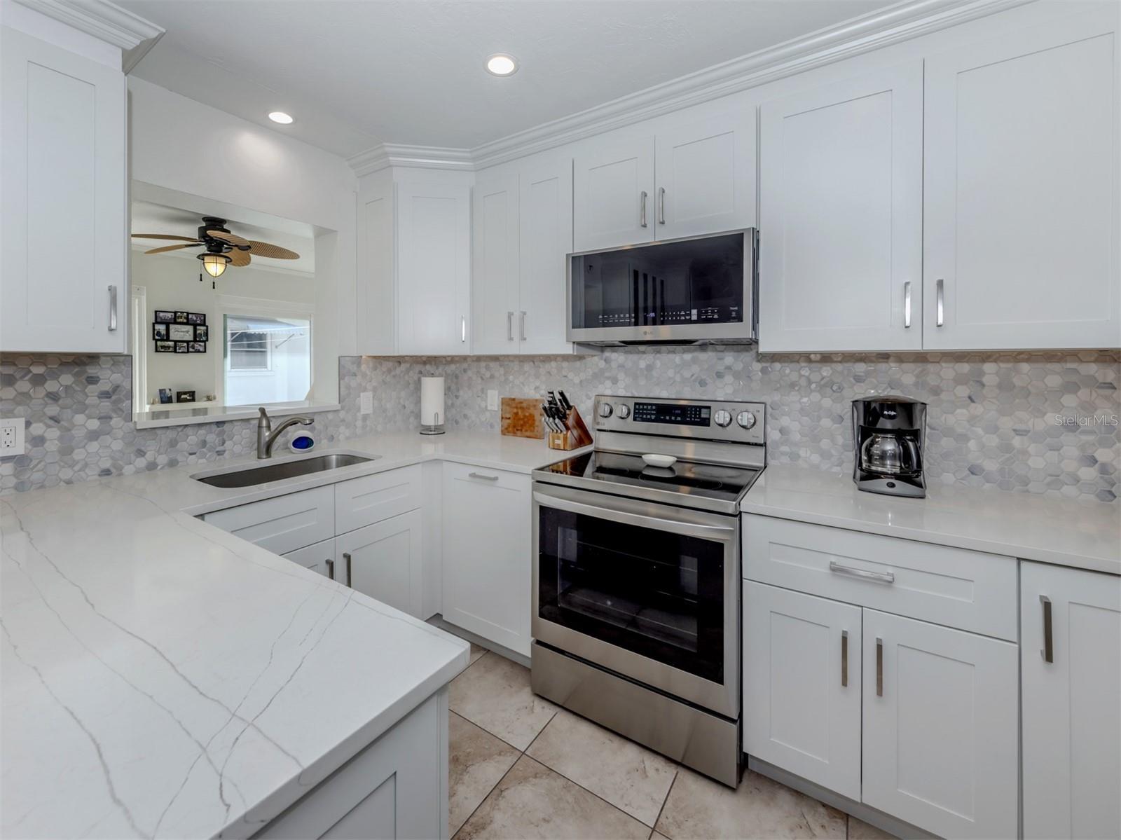 ENGLEWOOD BEACH CONDOMINIUM - Residential