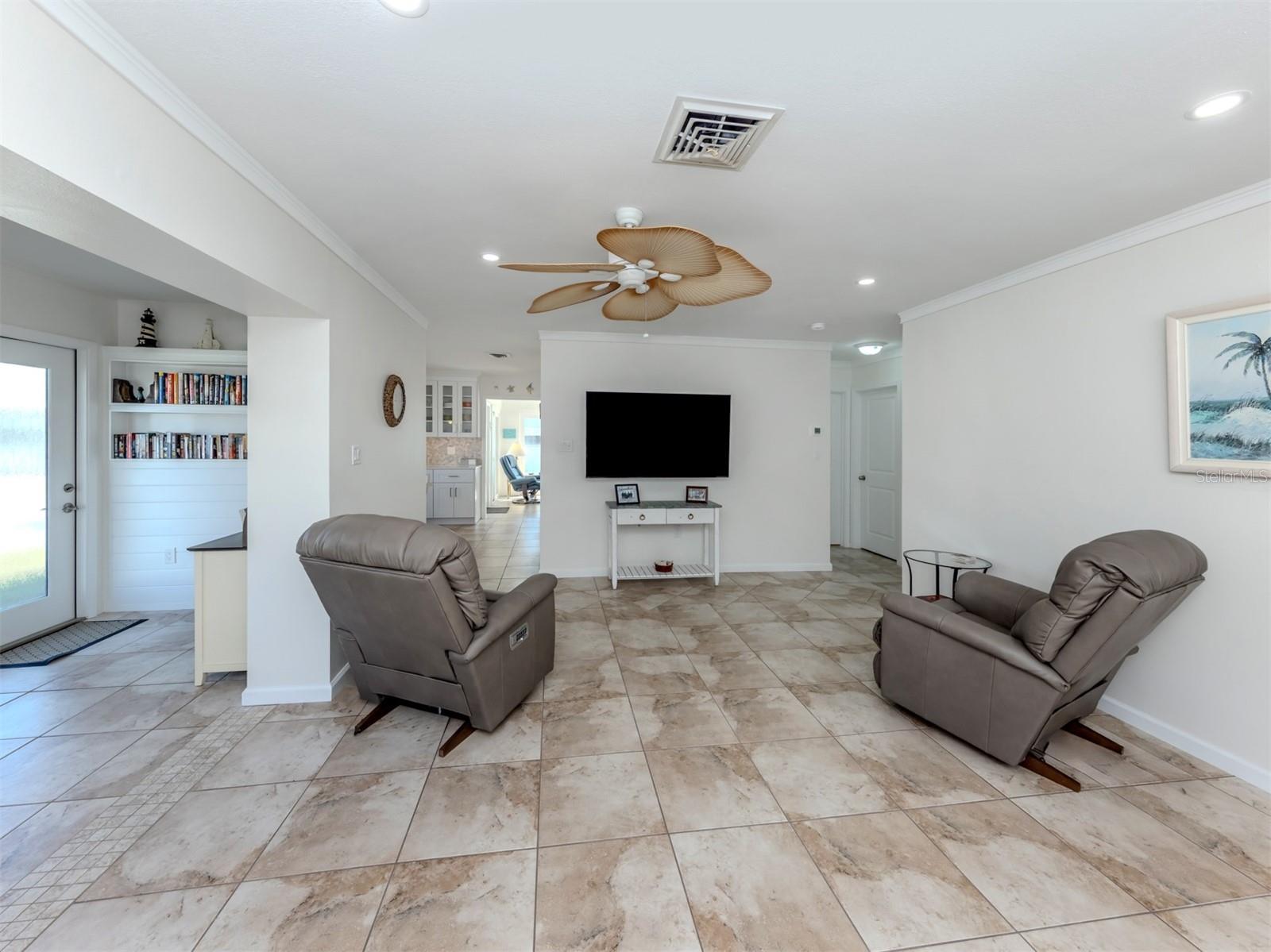 ENGLEWOOD BEACH CONDOMINIUM - Residential