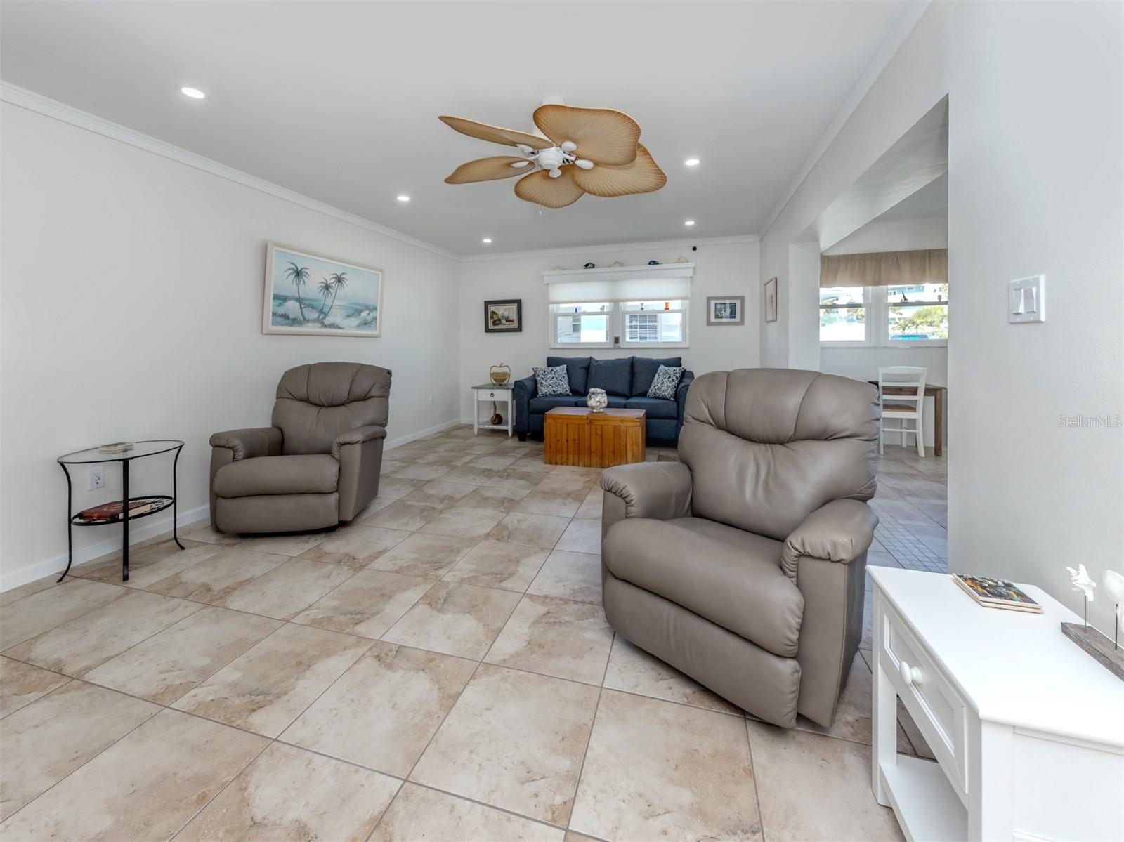 ENGLEWOOD BEACH CONDOMINIUM - Residential