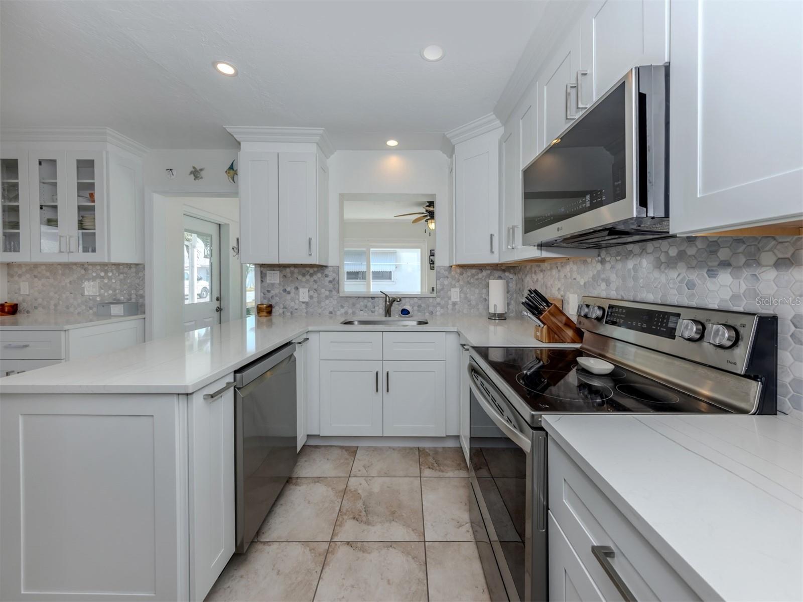 ENGLEWOOD BEACH CONDOMINIUM - Residential