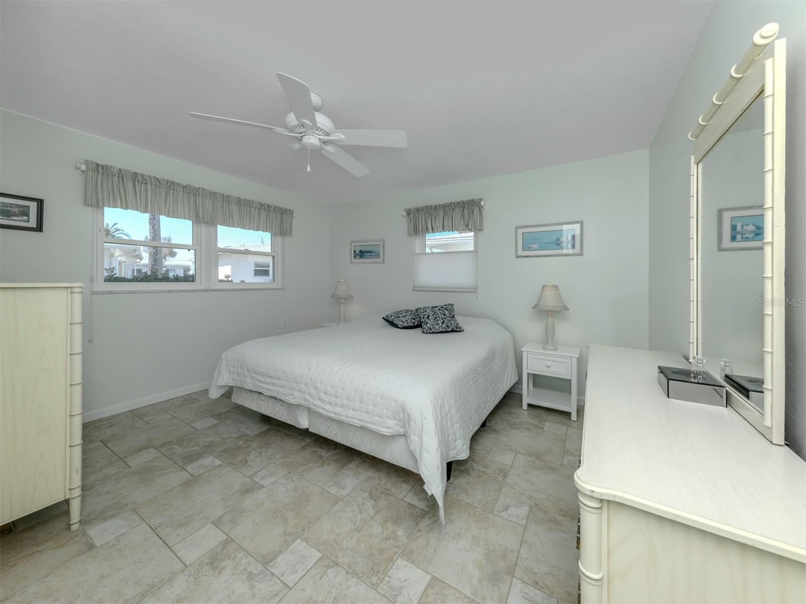 ENGLEWOOD BEACH CONDOMINIUM - Residential