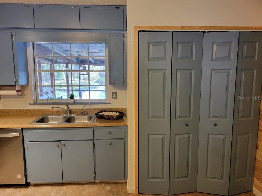 RIDGE MANOR ESTATE - Residential