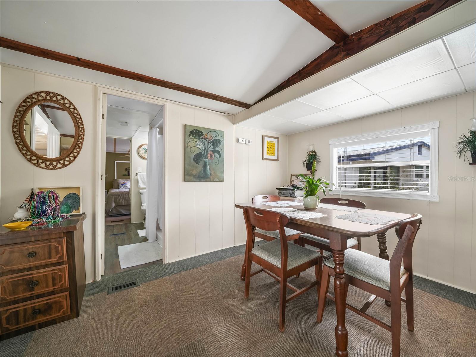 SADDLEBAG LAKE - Residential