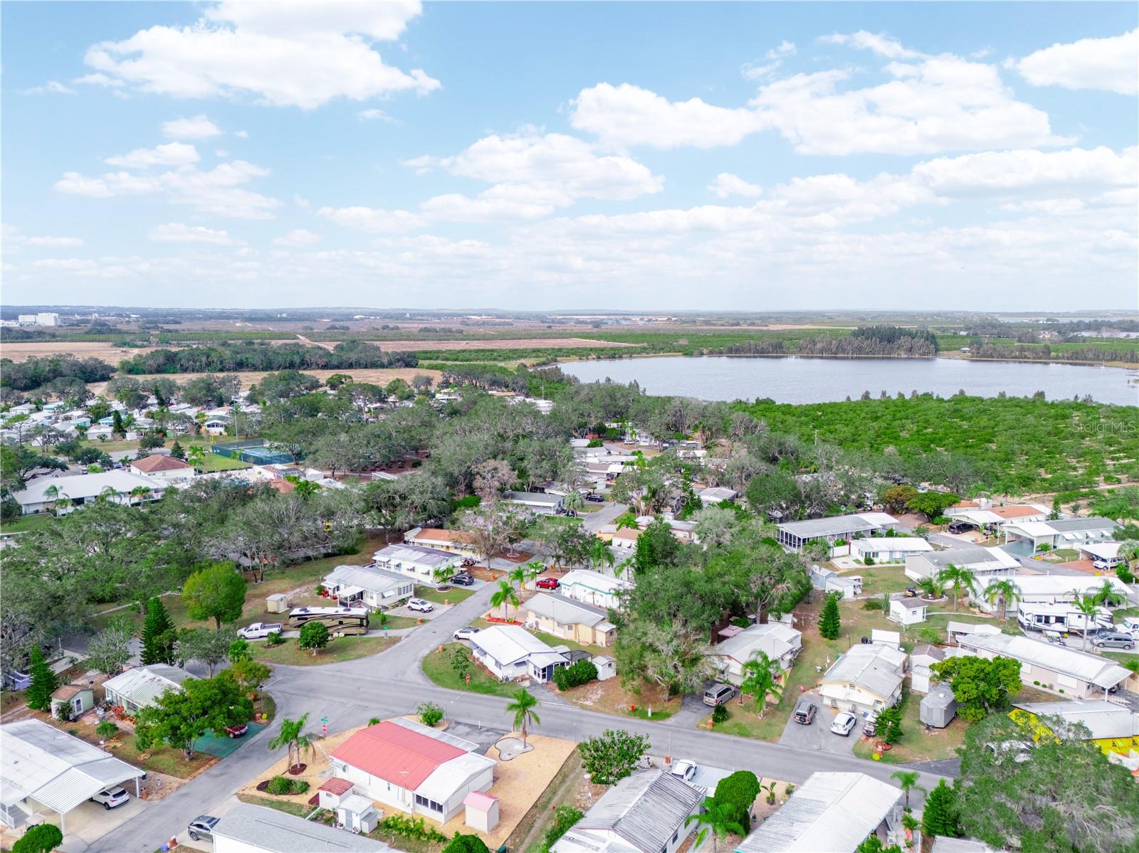 SADDLEBAG LAKE - Residential