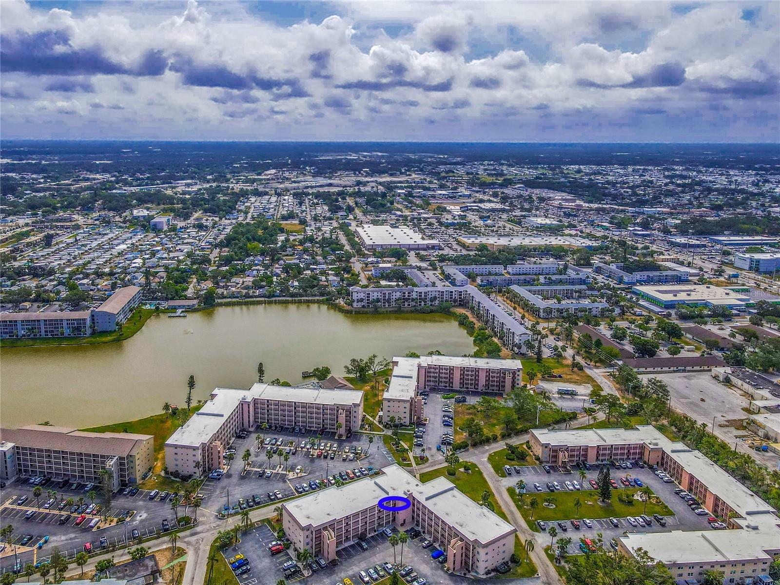 BAYSHORE ON THE LAKE APTS SEC 4 - Residential