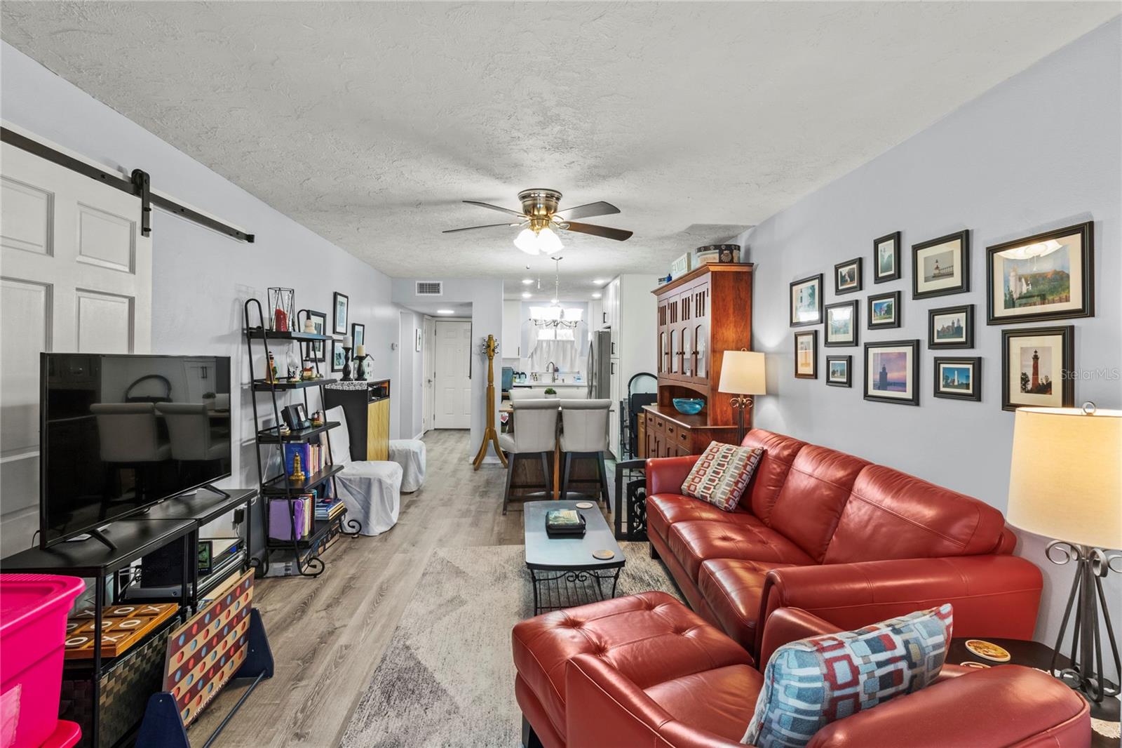 BAYSHORE ON THE LAKE APTS SEC 4 - Residential