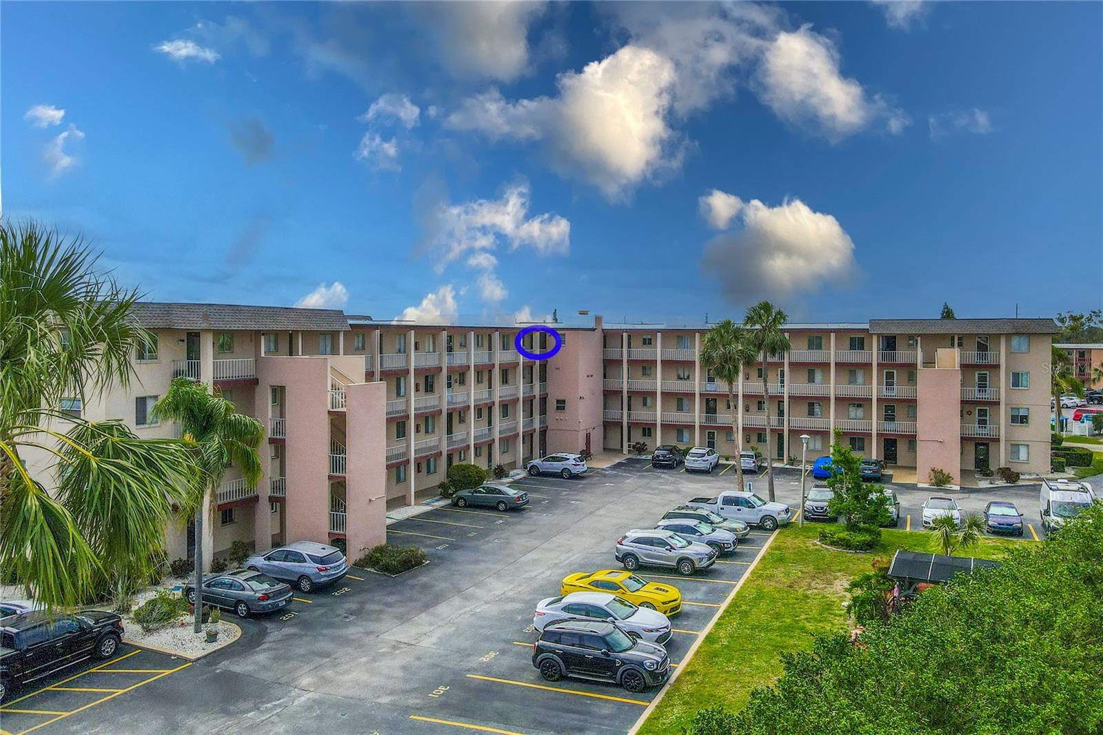 BAYSHORE ON THE LAKE APTS SEC 4 - Residential