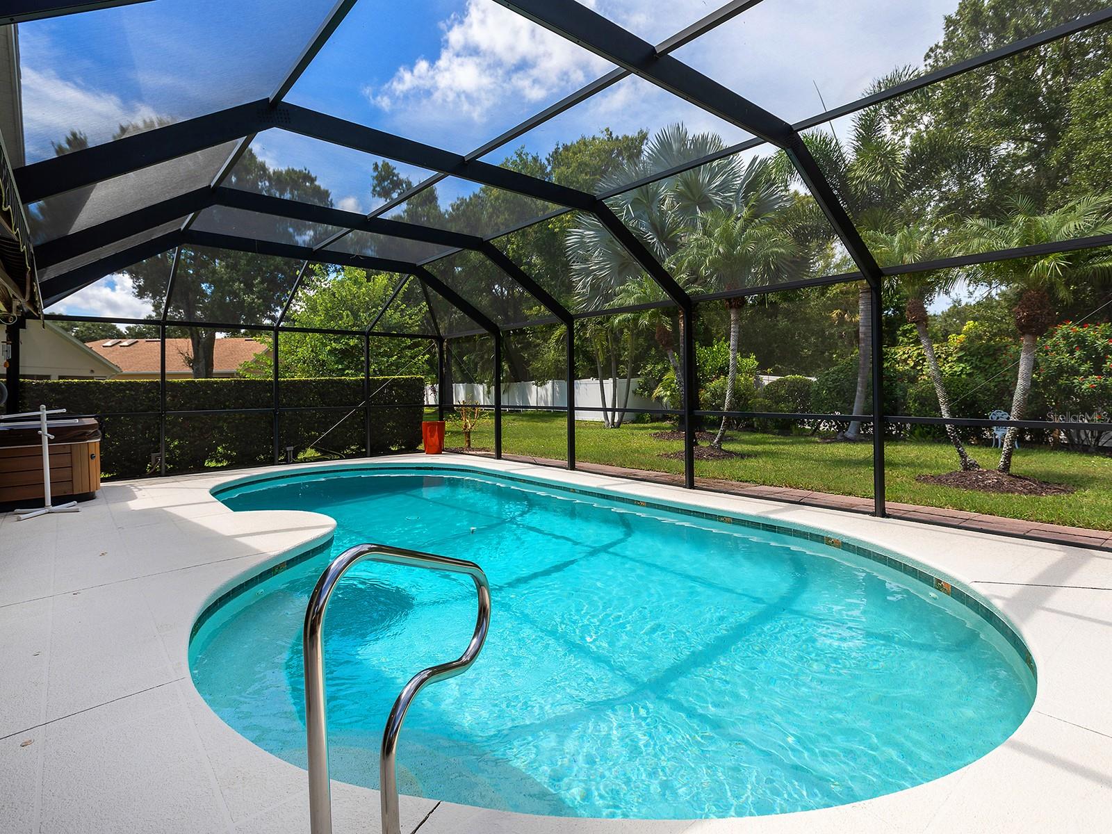 7326 ELEANOR CIRCLE, SARASOTA, FL, 34243 1 7326 ELEANOR CIRCLE