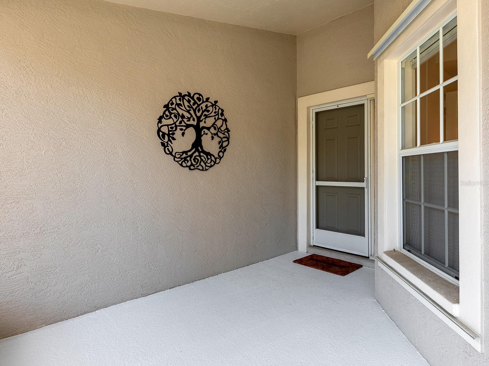 7326 ELEANOR CIRCLE, SARASOTA, FL, 34243 4 7326 ELEANOR CIRCLE