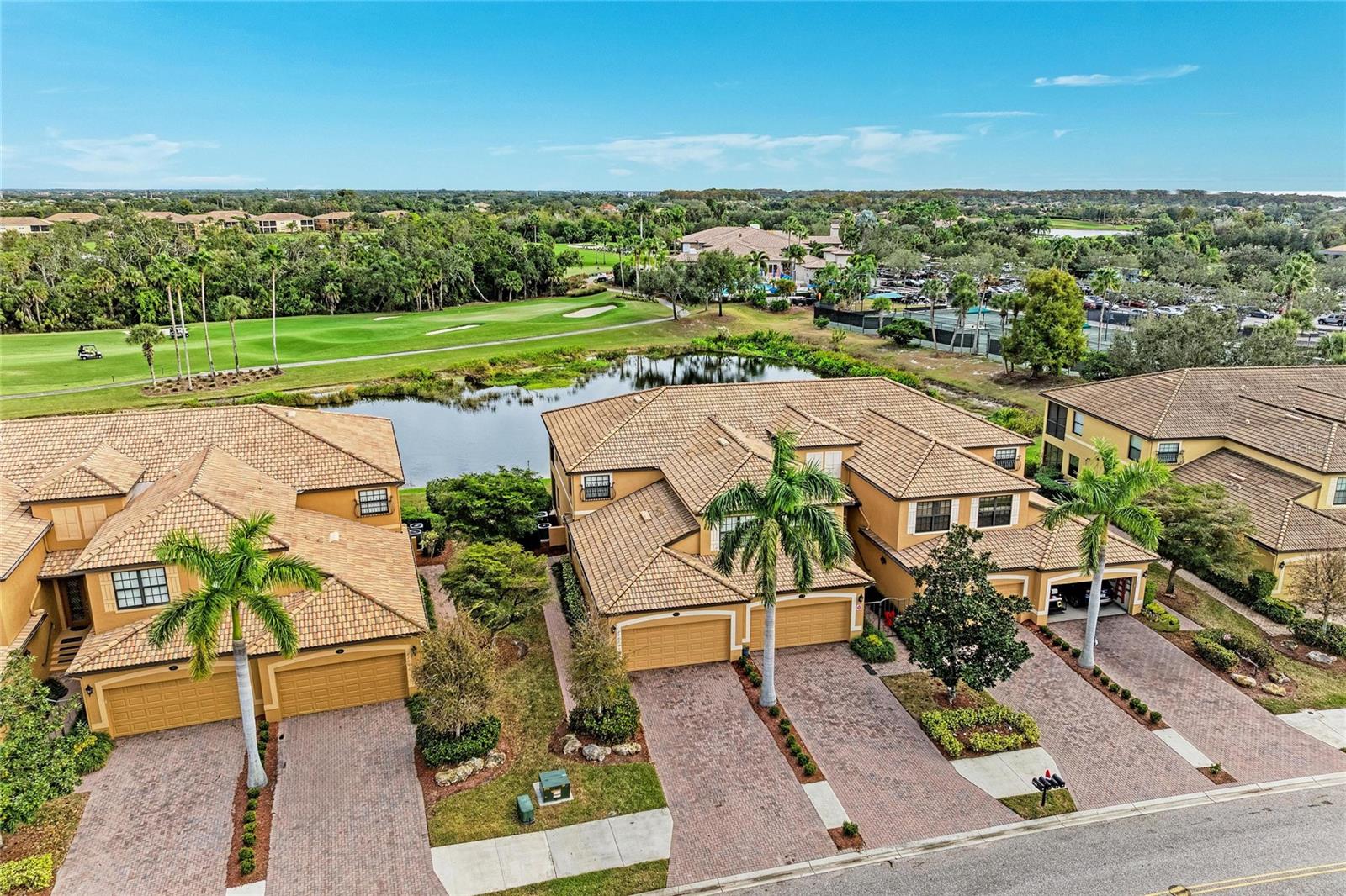 RIVER STRAND - Residential