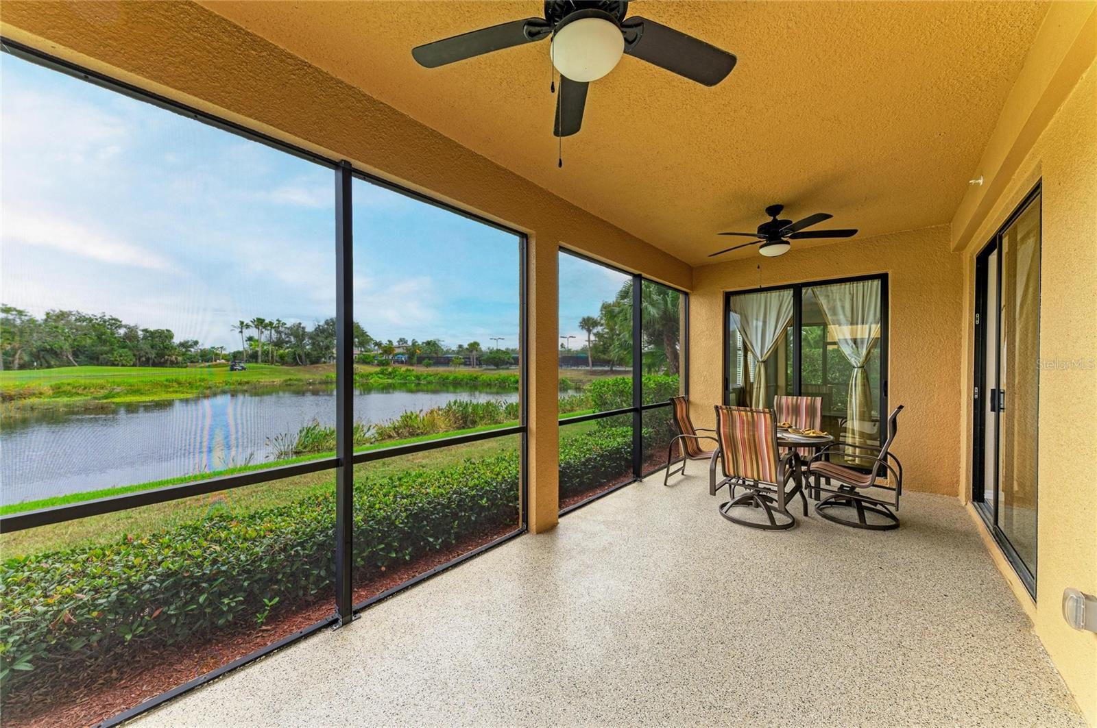 RIVER STRAND - Residential