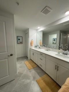 WELLEN PARK GOLF & COUNTRY CLUB - Residential Lease