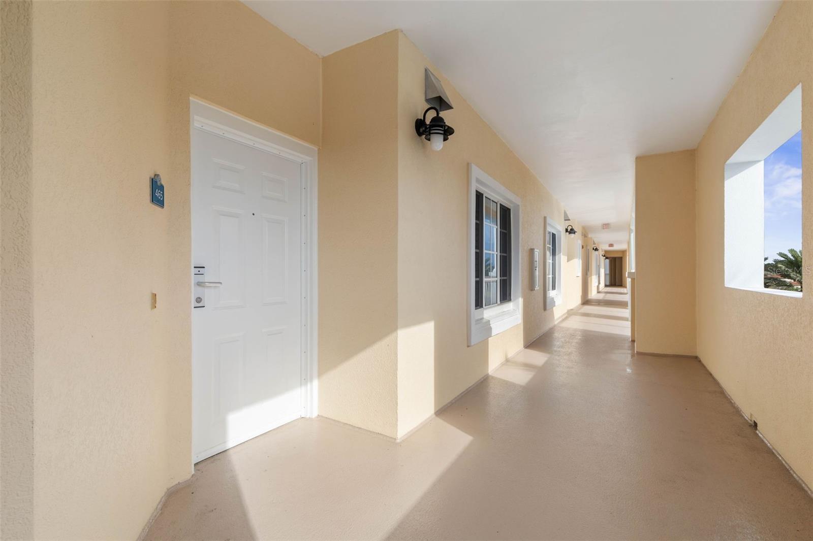 102 YACHT HARBOR DRIVE 465