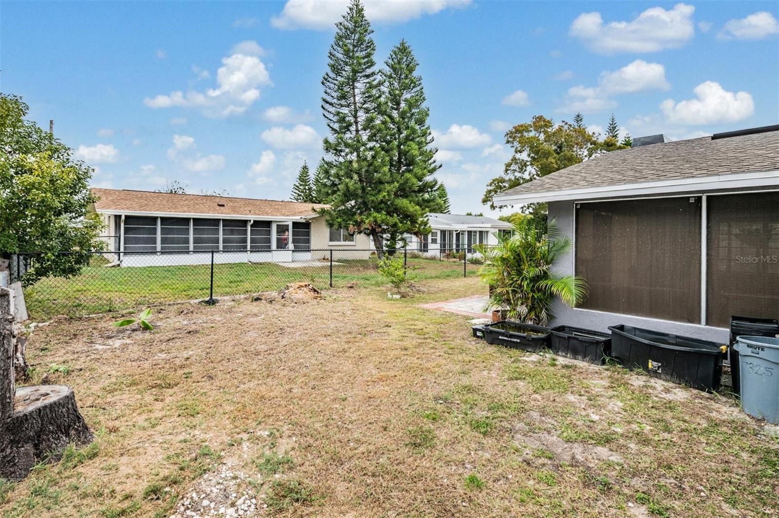 EMBASSY HILLS - Residential