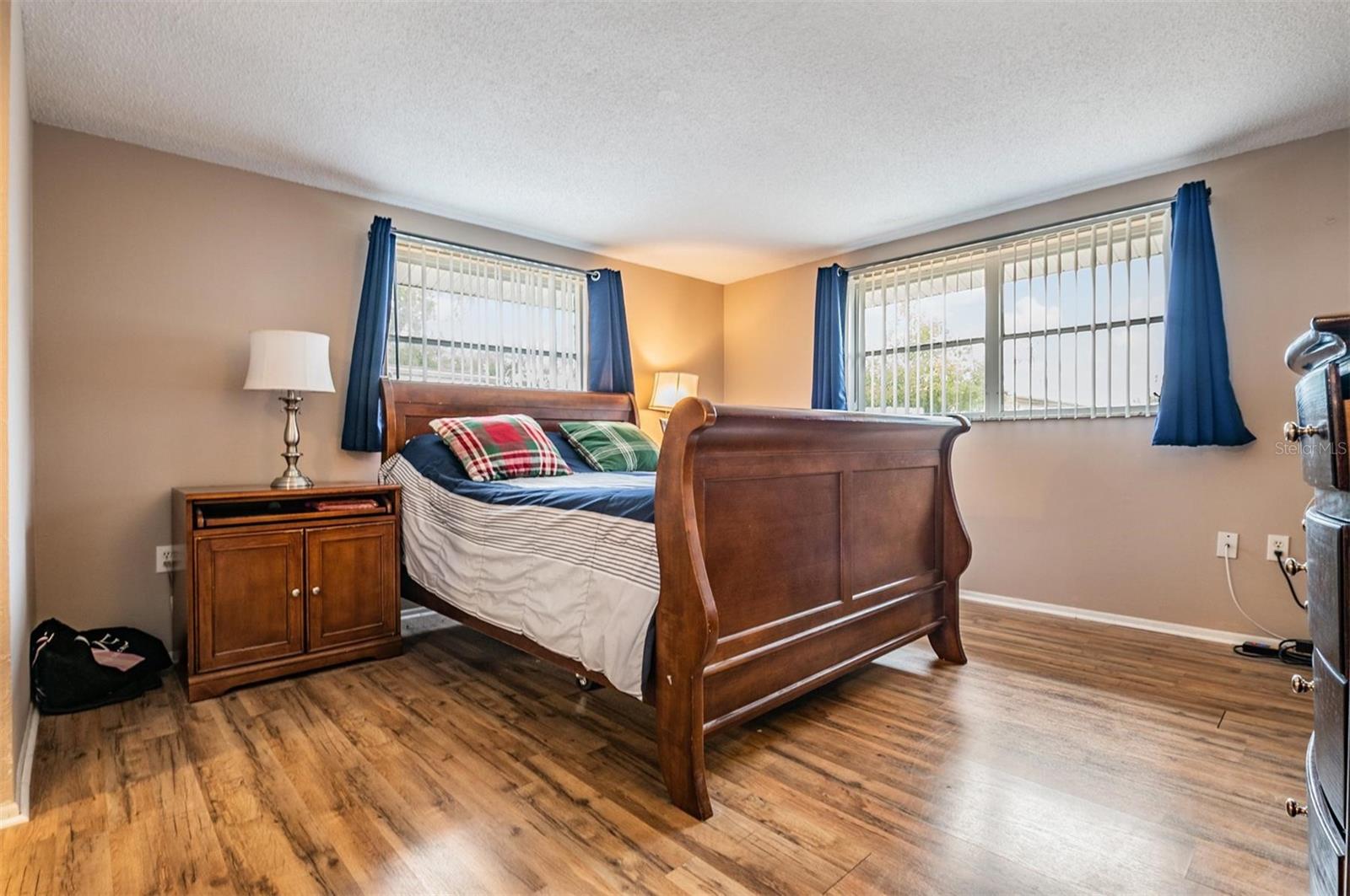 EMBASSY HILLS - Residential